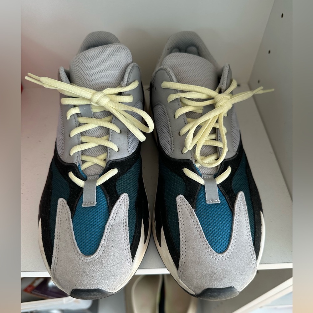 Yeezy 700 Wave Runner